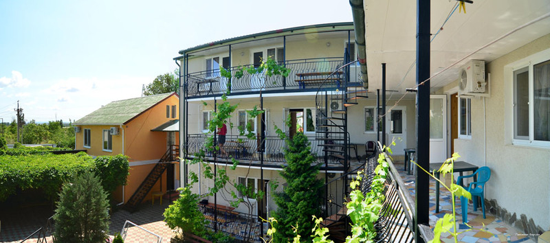 Фото отеля 2