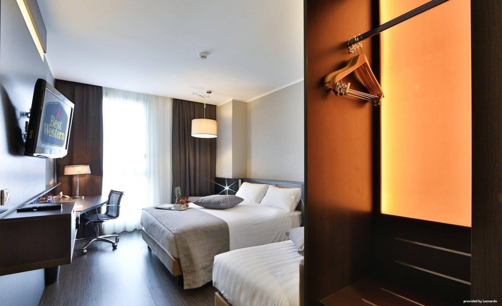 Фото Best Western Premier Chc Airport