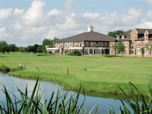 Внешний вид отеля Formby Hall Golf Resort & SPA в Сефтоне, фото 1