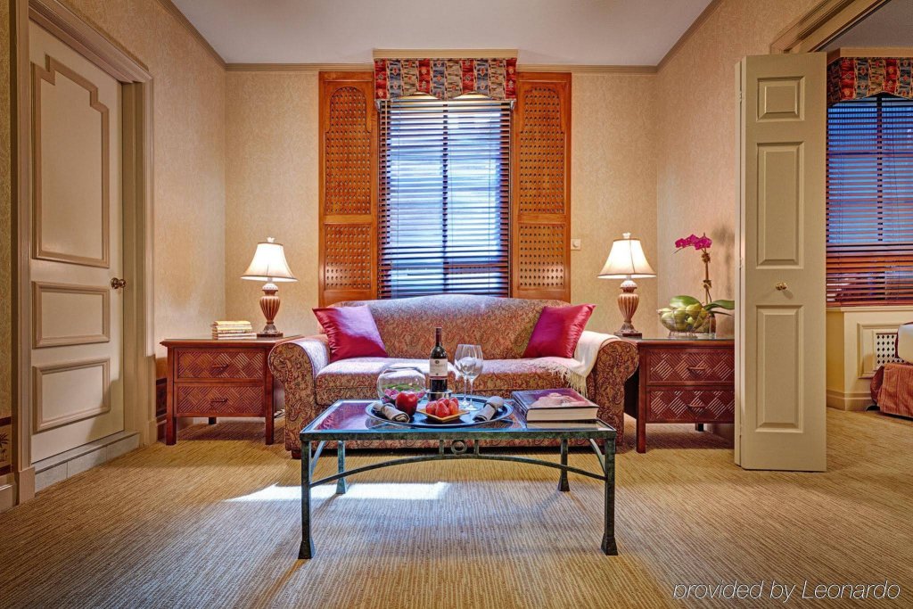 Фото Casablanca Hotel by Library Hotel Collection