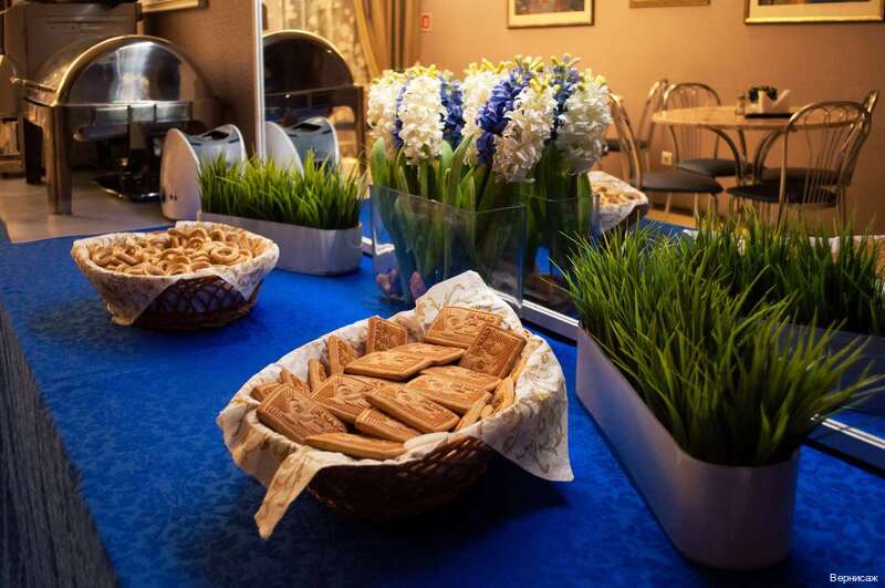 Фото Вернисаж