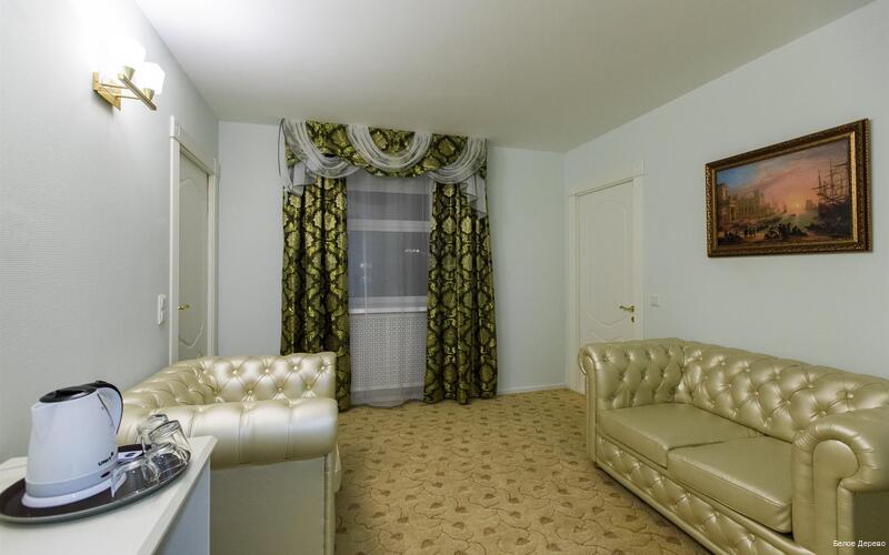 Фото Белое Дерево