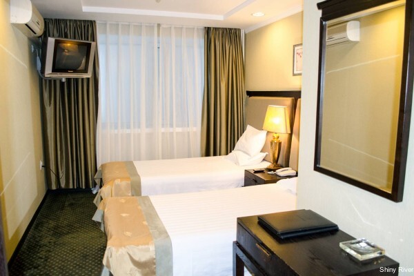 Фото Shiny River