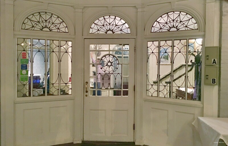 Фото Simsbury 1820 House