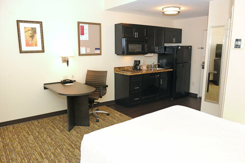 Гостиница Candlewood Suites Santa Maria, an Ihg Hotel в Санта-Марии