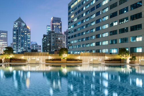 Гостиница Yuexiu Hotel Guangzhou, Curio Collection by Hilton в Китае