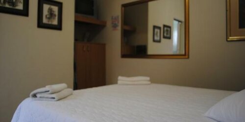 Гостиница Garden View Guest Lodge в Мафикенге