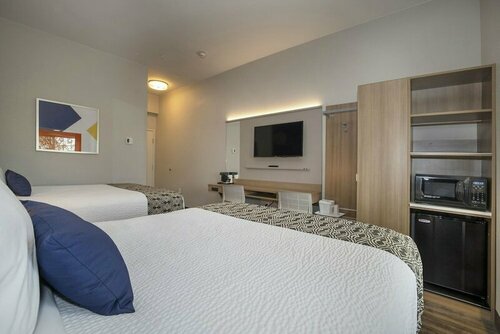 Гостиница Microtel Inn & Suites by Wyndham Loveland в Лавленде
