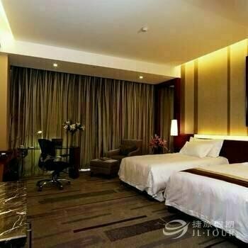 Гостиница Yuantong International Hotel в Шаосине