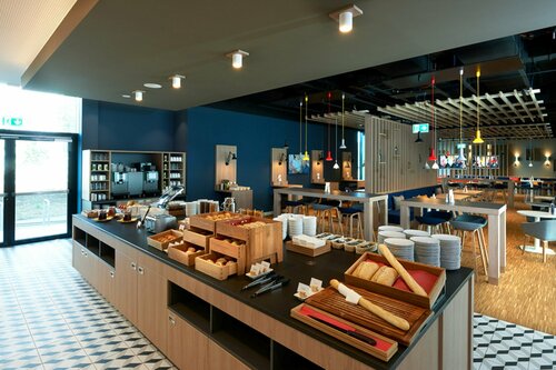 Гостиница Holiday Inn Express & Suites Monheim Am Rhein by Ihg в Лангенфельде