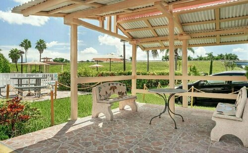 Гостиница Baymont by Wyndham Florida City во Флорида Сити