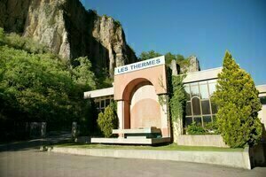 Гостиница Village Vacances Le Richelme в Дине-ле-Бене