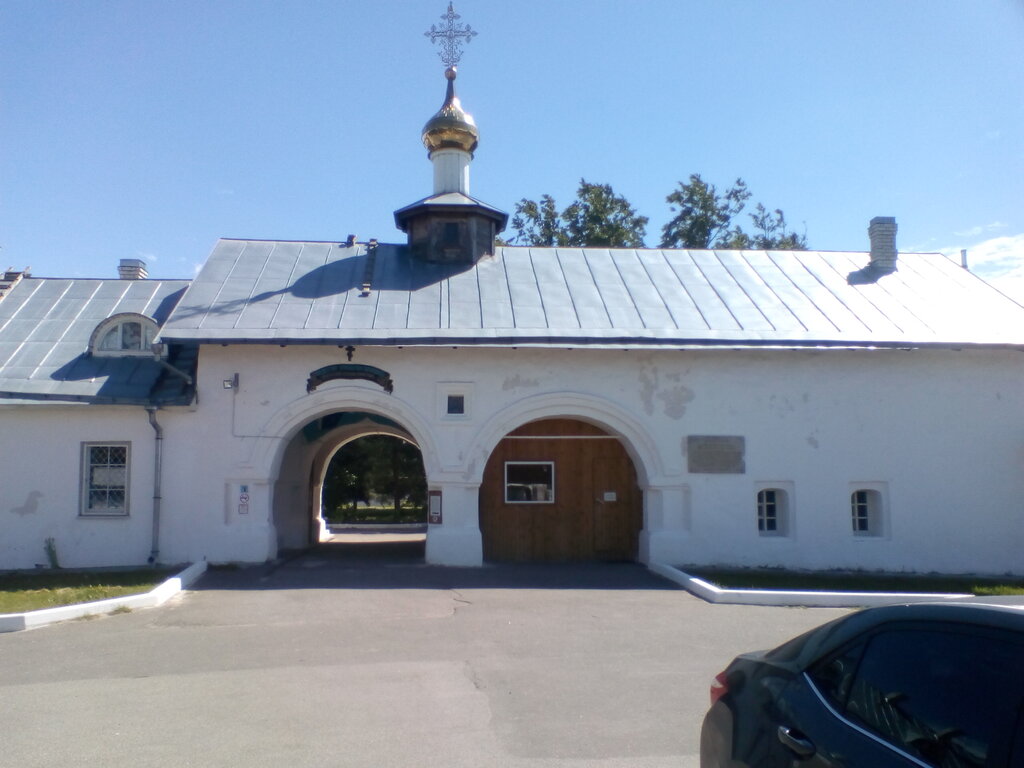 Orthodox church Tserkov Ioasafa Snetogorskogo V Snetogorskom monastyre, Pskov, photo