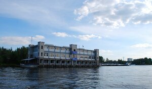 ПлавОтель