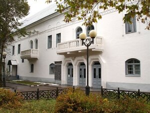 Guk To Tulsky akademichesky teatr dramy Novomoskovsky filial (Oktyabr'skaya Street, 21) ، مسرح
