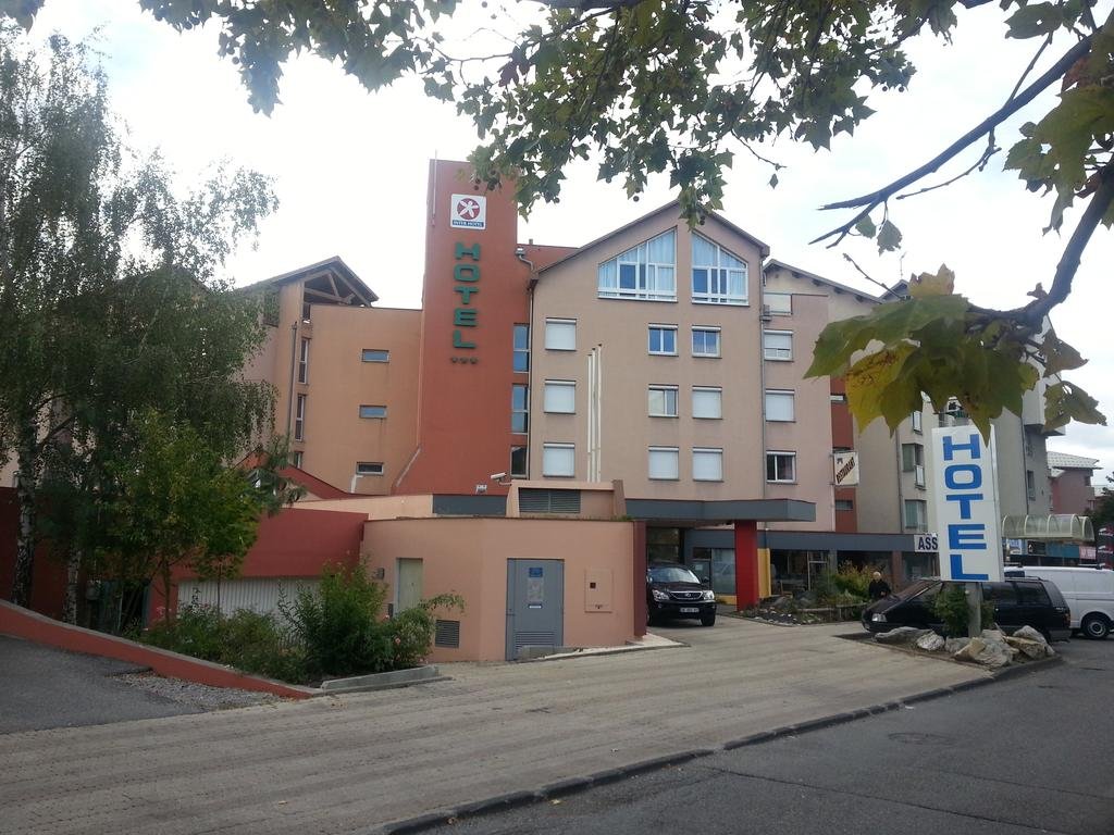 Фото отеля 2