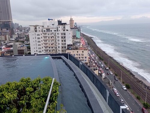 Отель Marino Beach Colombo в Коломбо