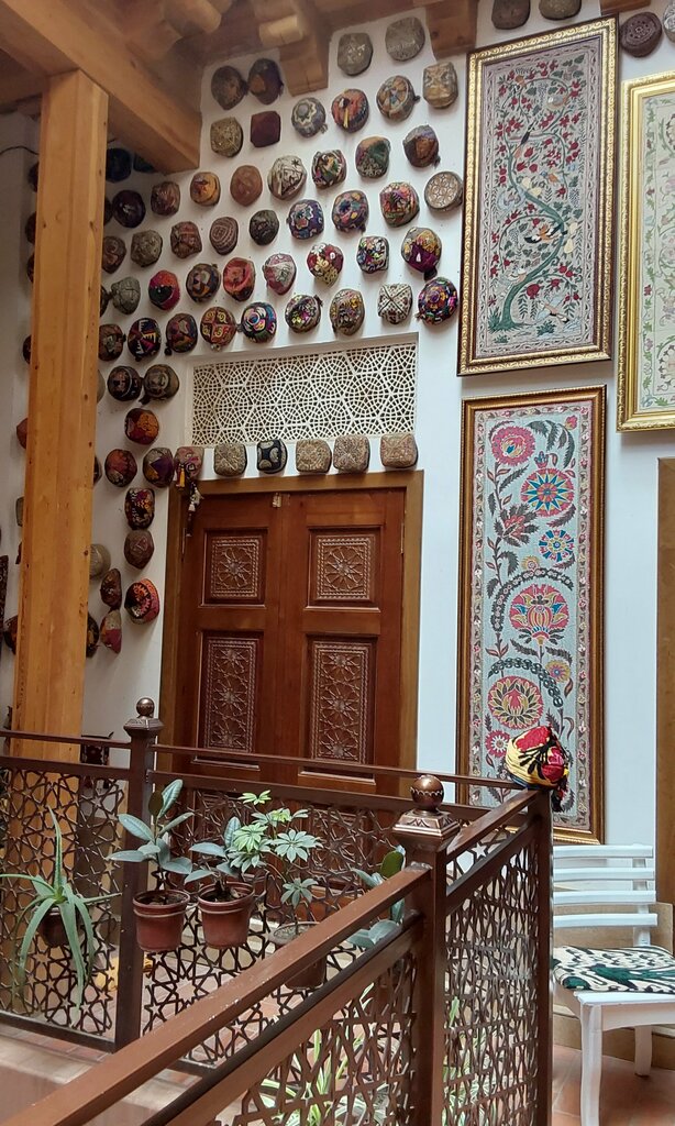 Art studio Art gallery Rakhmon Toshev, Bukhara, photo