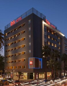 Гостиница Ibis Izmir Alsancak