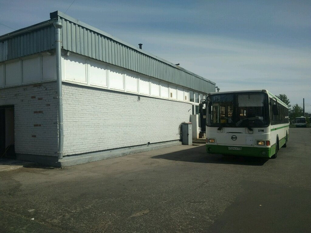 Bus station Avtobusnaya stantsiya Zvyozdnaya, Saint Petersburg, photo