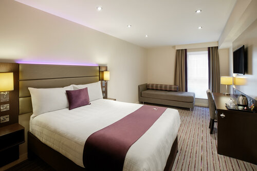 Гостиница Premier Inn Taunton Central North в Тонтоне