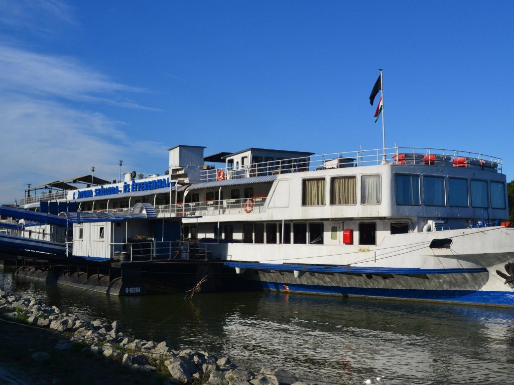 Фото Fortuna Boat Hotel