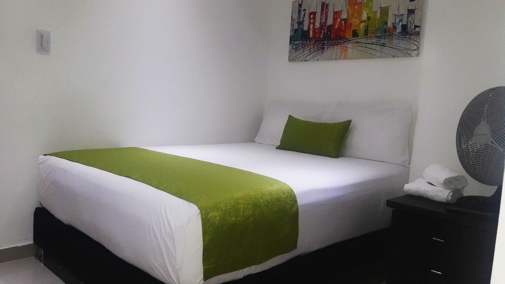 Фото Hotel Cafe Plaza