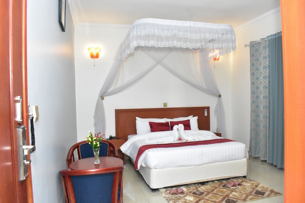 Фото Lebanon Hotel