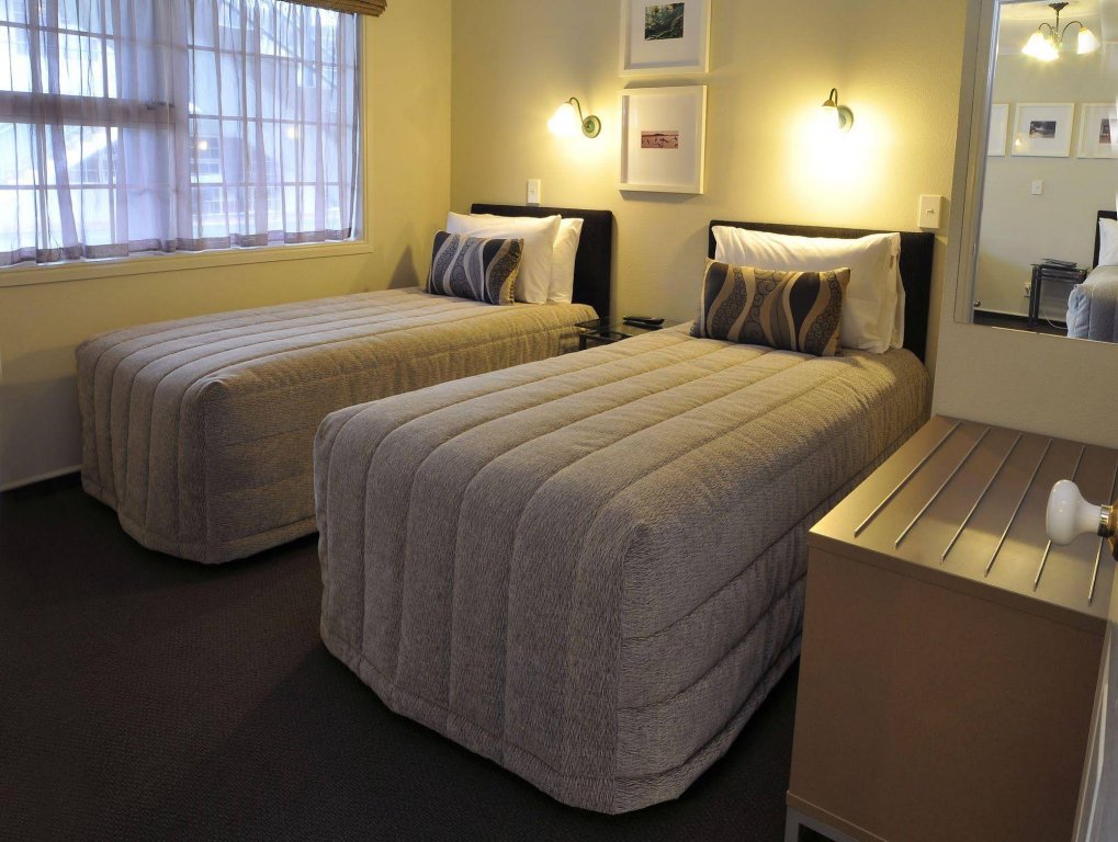 Фото Silver Fern Rotorua Suites & SPA