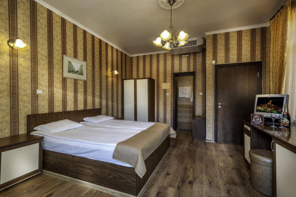 Фото Hotel Tarnava