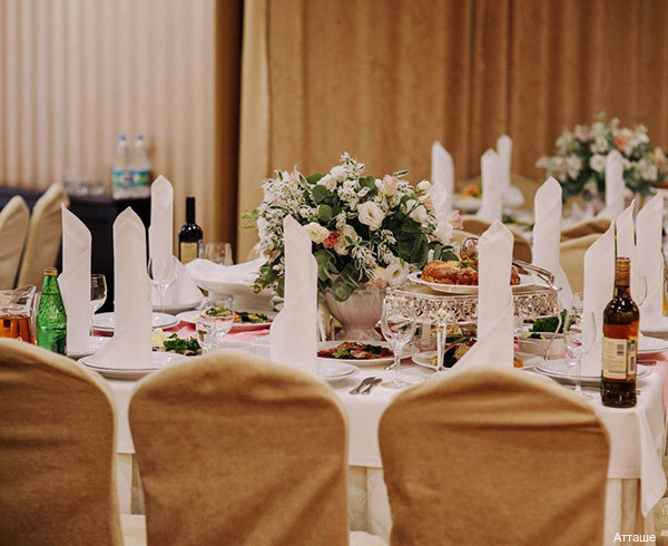 Фото Атташе