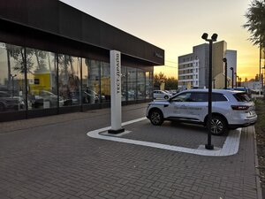 Renault RTDS (Kikvidze Street, 116) avto-servis, avtotexmarkaz