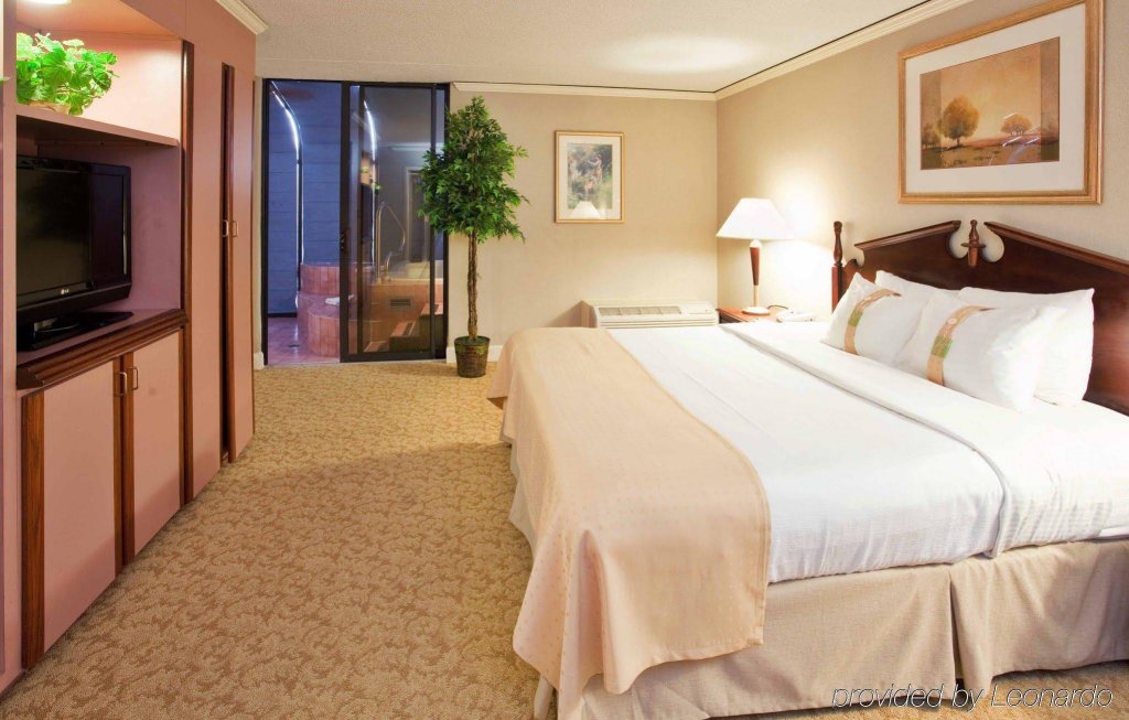 Фото Holiday Inn Executive Center-Columbia Mall, an Ihg Hotel