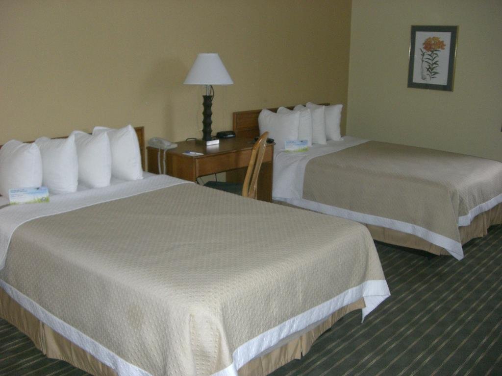 Фото Holiday Inn Express Minneapolis West Plymouth, an Ihg Hotel