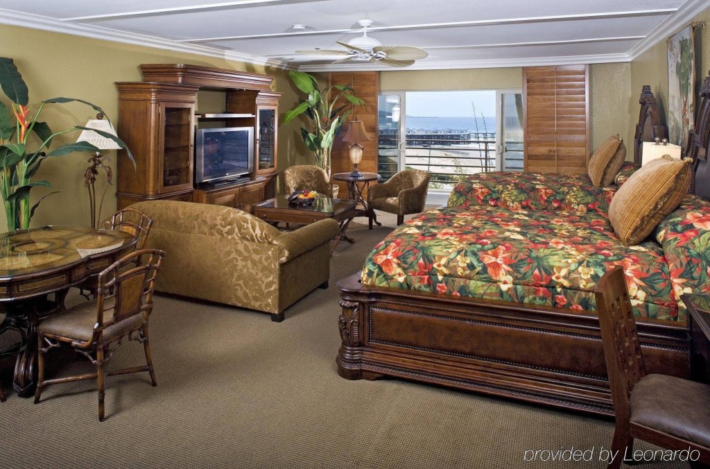 Фото Pacific Terrace Hotel