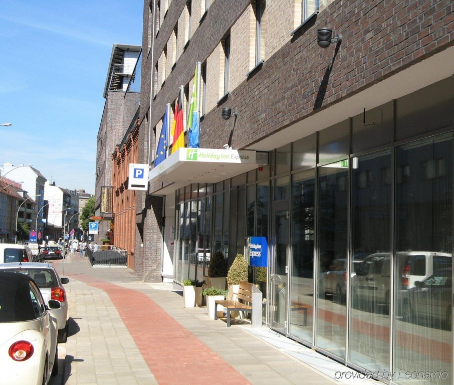 Фото Premier Inn Hamburg City Millerntor