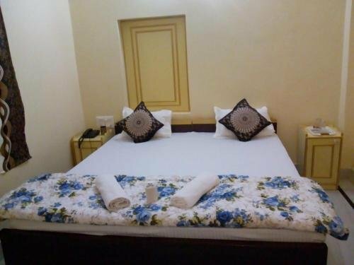Гостиница Hotel Himmat Niwas в Джайсалмере
