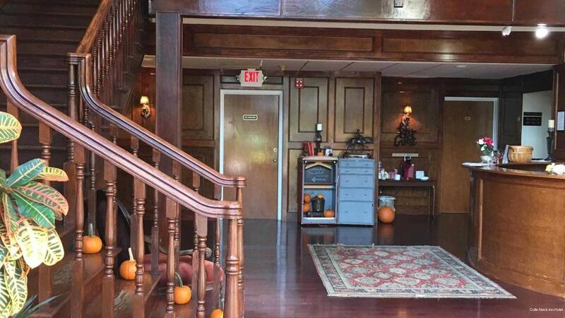 Фото Colts Neck Inn Hotel