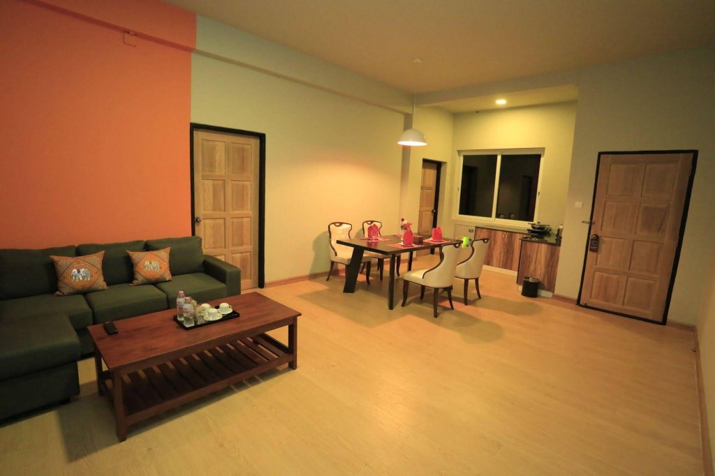 Фото Wh Hotel & Service Apartment