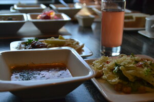 Kustari (rabochiy posyolok Suzun, ulitsa Lenina, 23), restaurante