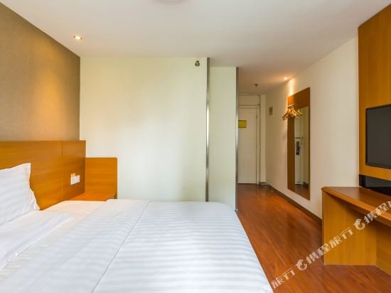 Фото 7 Days Premium Wuhan Jiyu Bridge Subway Station Branch