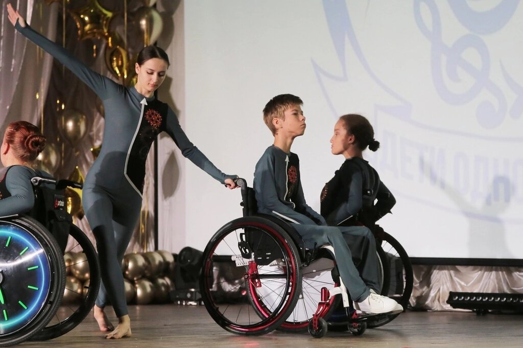 Art Vision, school of the arts, Russia, Simferopol, prospekt Pobedy, 165/1 - Yan