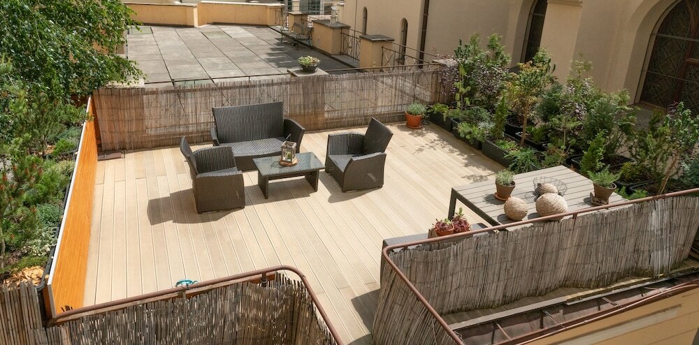 Фото Mordecai Twelve Apartments by Adrez Living