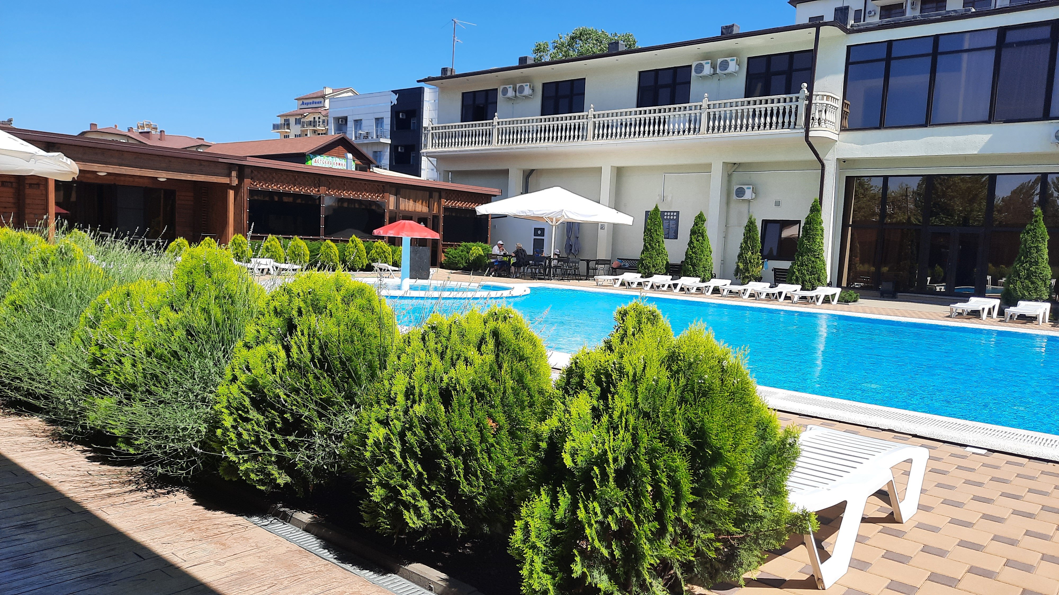 Фото отеля 1