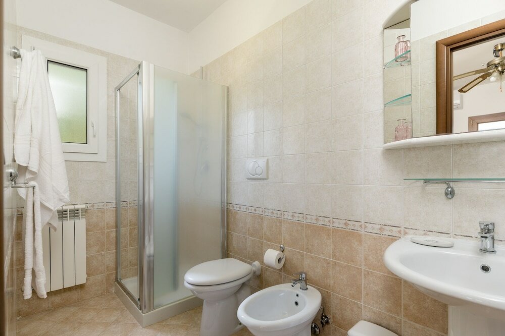 Фото Villa Bella con piscina