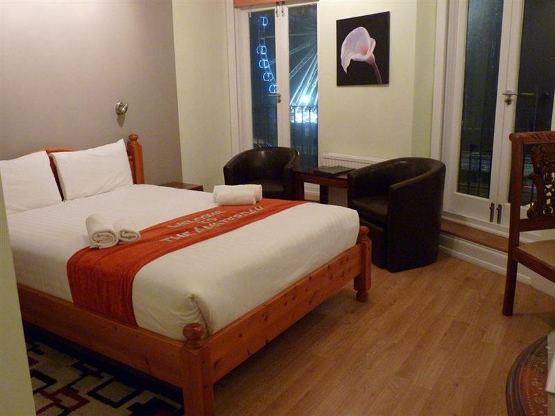 Фото Amsterdam Hotel and A Bar