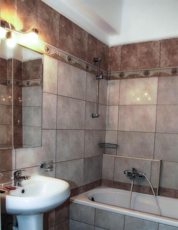 Фото Alexiou Hotel