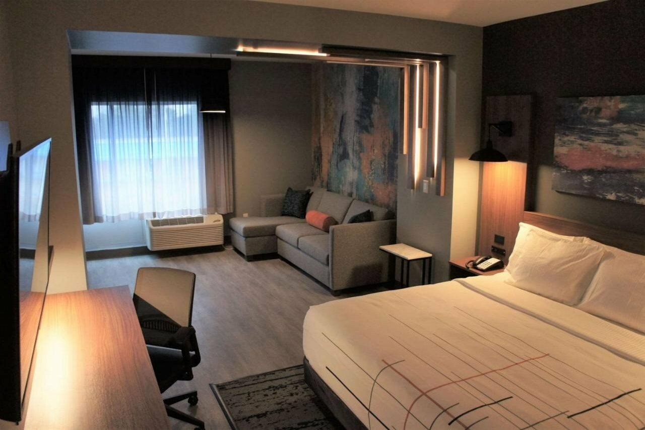 Фото La Quinta Inn & Suites by Wyndham Oxford