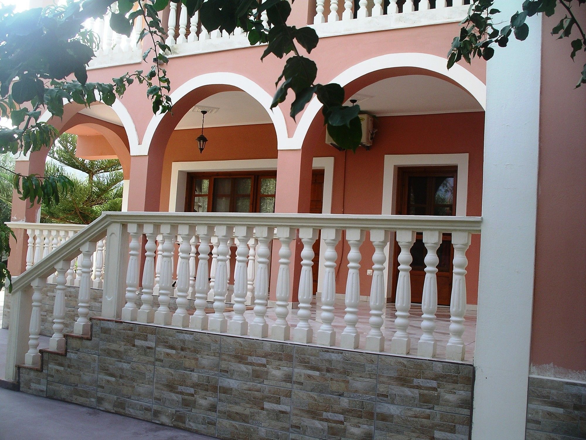 Фото Arazzo Apartments