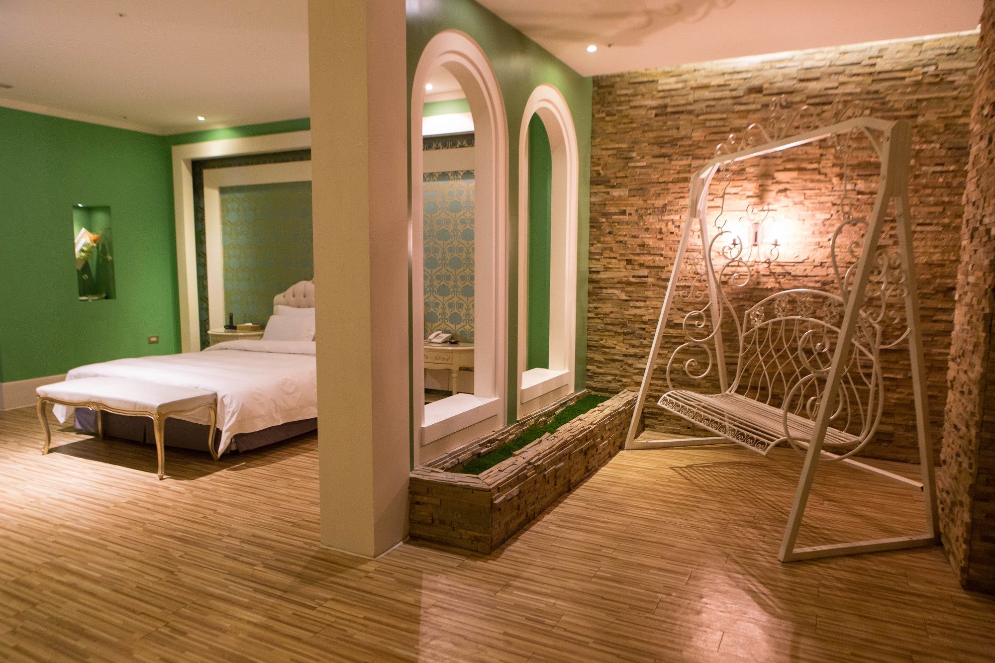 Фото All-Ur Boutique Motel - Tai-Chung Branch